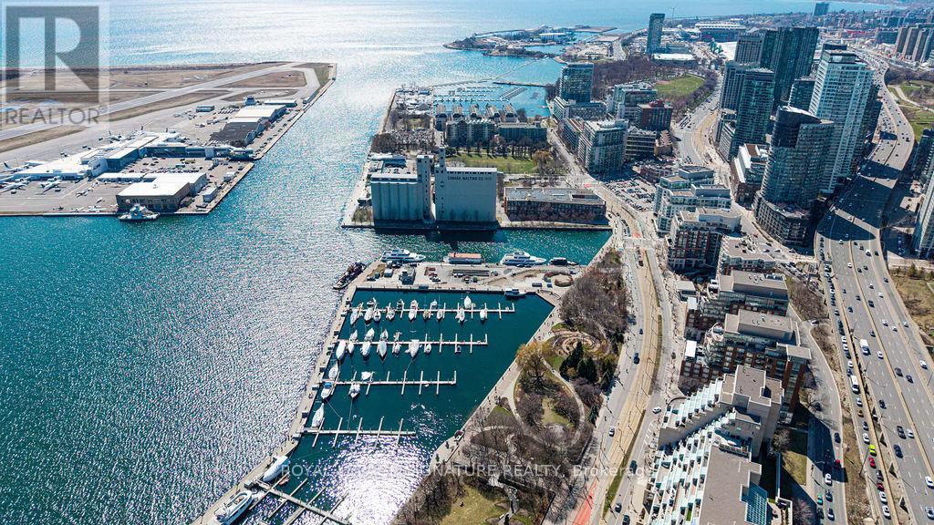 501 - 20 Bruyeres Mews, Toronto, Ontario  M5V 0G8 - Photo 50 - C13016646