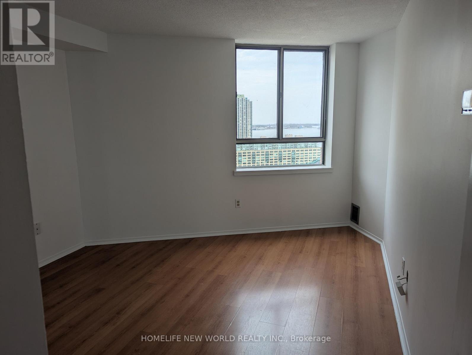 2501 - 270 Queens Quay W, Toronto, Ontario  M5J 2N4 - Photo 12 - C13016658