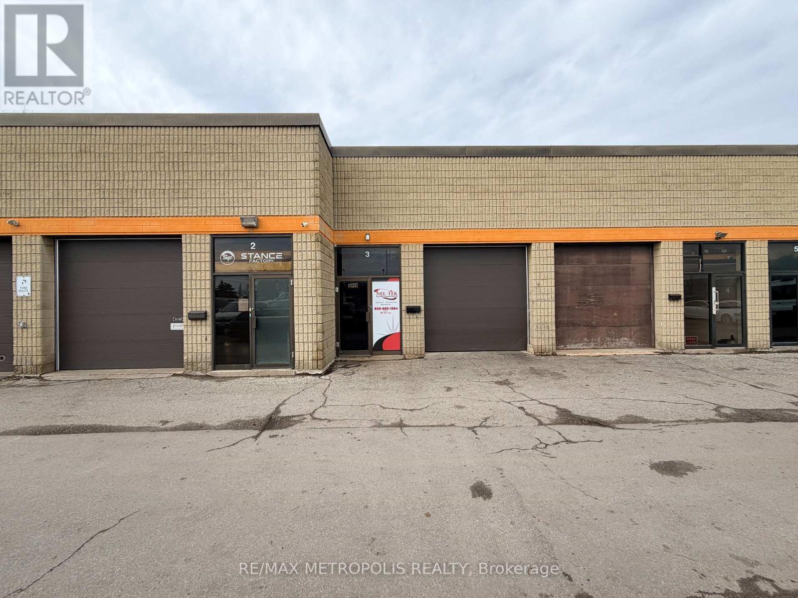 3 - 695 Finley Avenue, Ajax, Ontario  L1S 3T1 - Photo 2 - E13016588