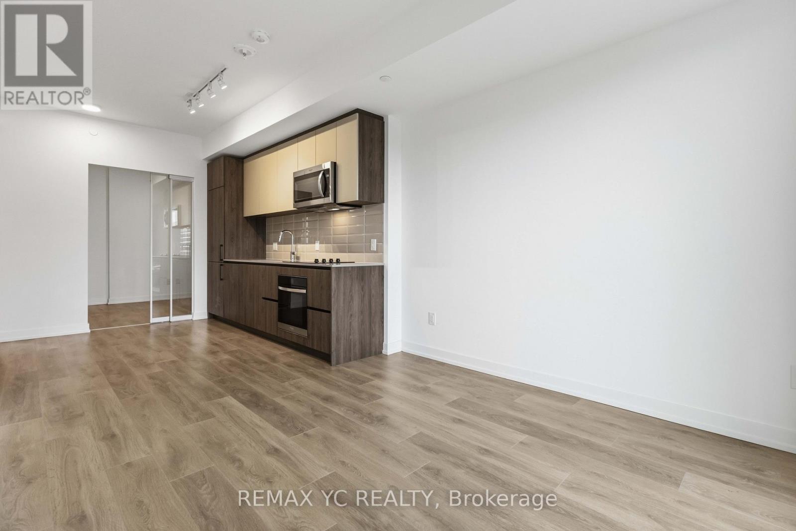 438 - 150 Logan Avenue, Toronto, Ontario  M4M 0E4 - Photo 3 - E13016594