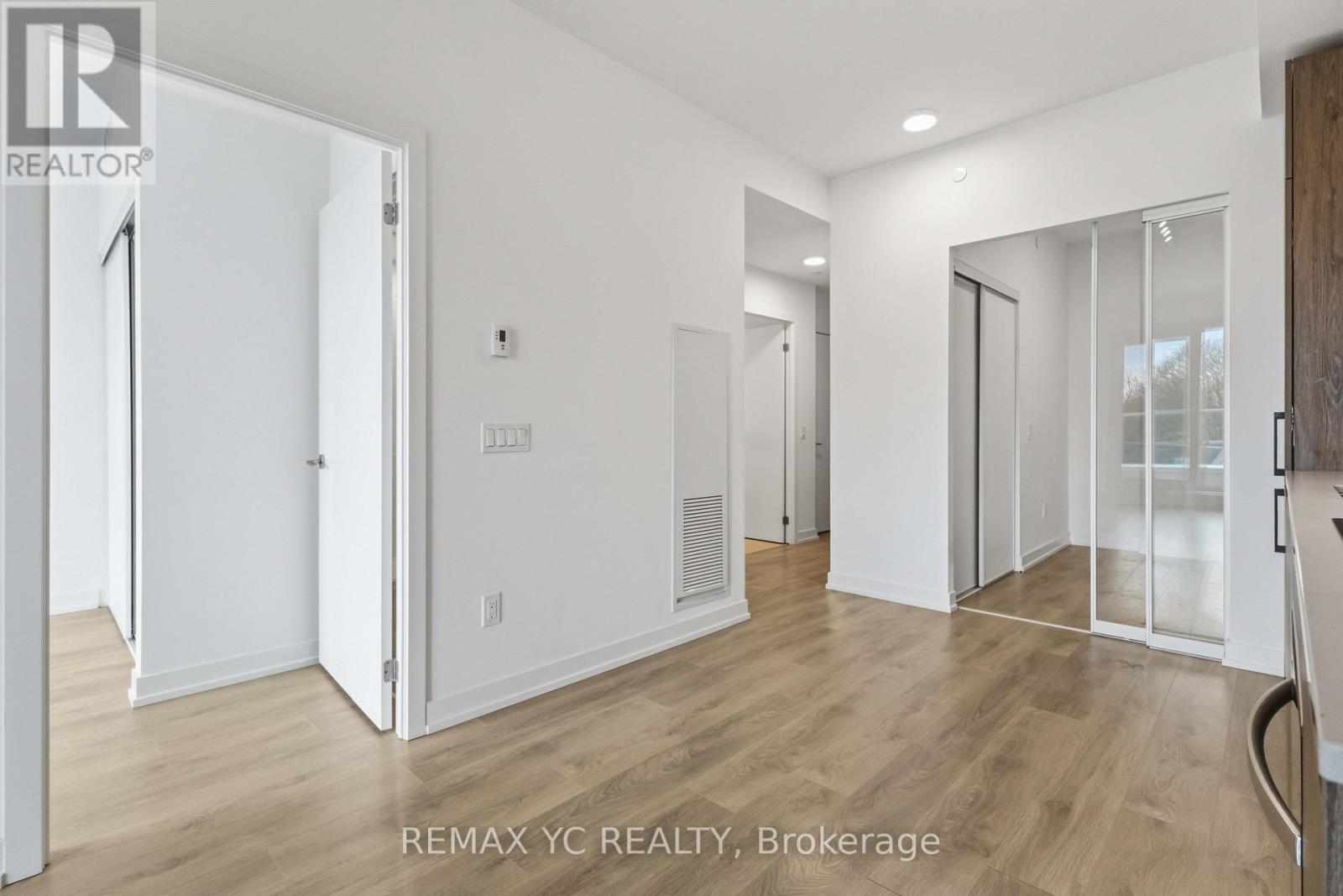 438 - 150 Logan Avenue, Toronto, Ontario  M4M 0E4 - Photo 8 - E13016594