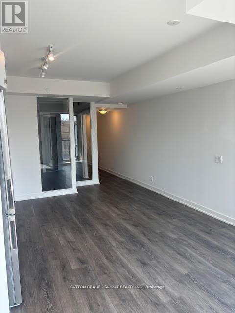 320 - 2 Manderley Drive, Toronto (Birchcliffe-Cliffside), Ontario  M1N 0C7 - Photo 11 - E13016598