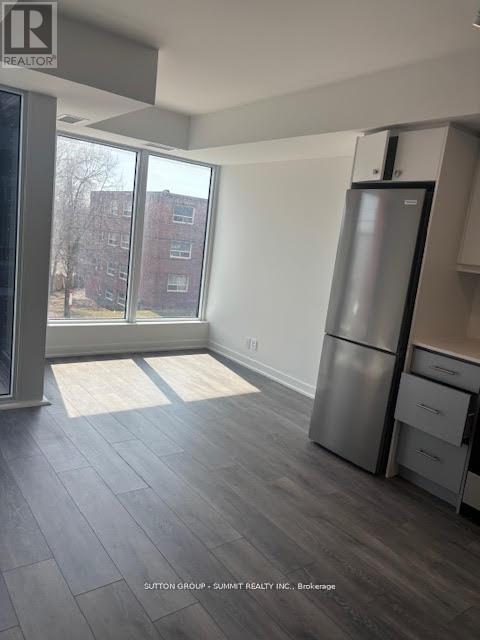 320 - 2 Manderley Drive, Toronto (Birchcliffe-Cliffside), Ontario  M1N 0C7 - Photo 13 - E13016598