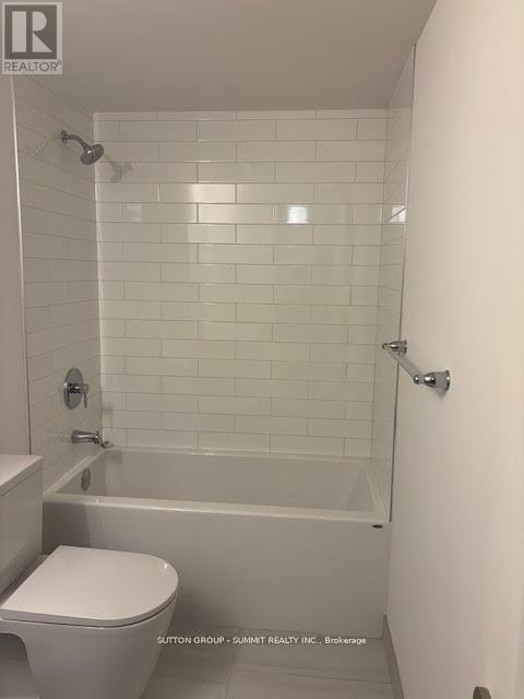 320 - 2 Manderley Drive, Toronto (Birchcliffe-Cliffside), Ontario  M1N 0C7 - Photo 8 - E13016598