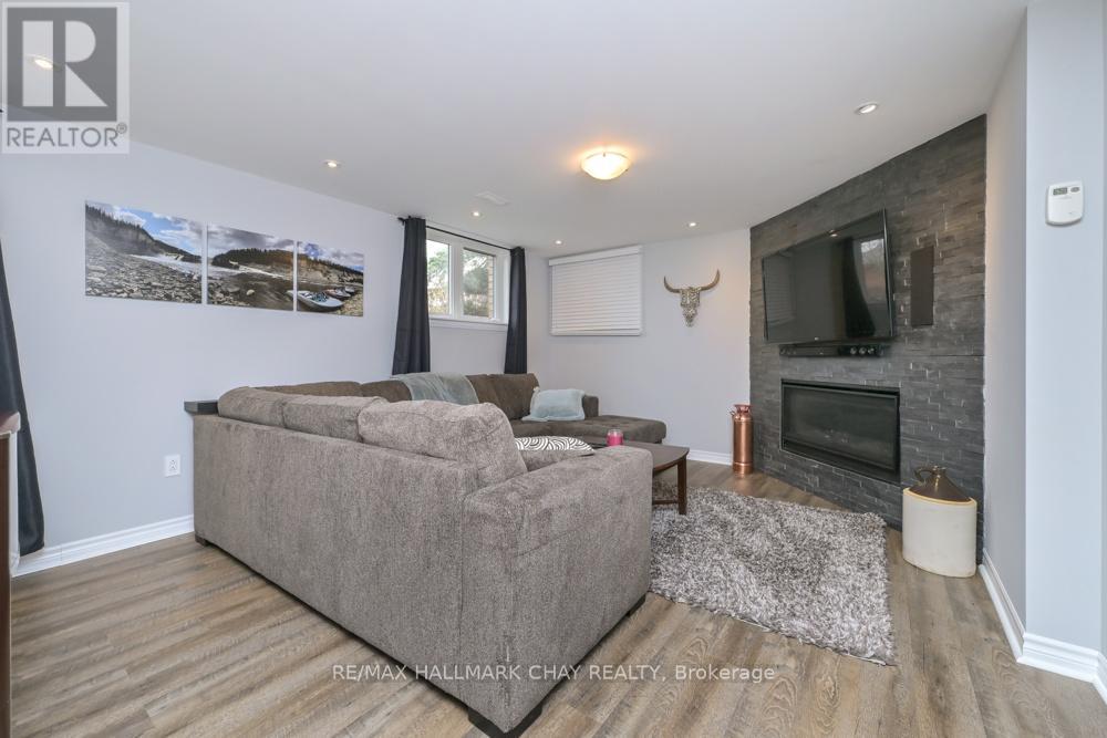 36 Moore Avenue, Adjala-Tosorontio (Everett), Ontario  L0M 1J0 - Photo 21 - N13016574