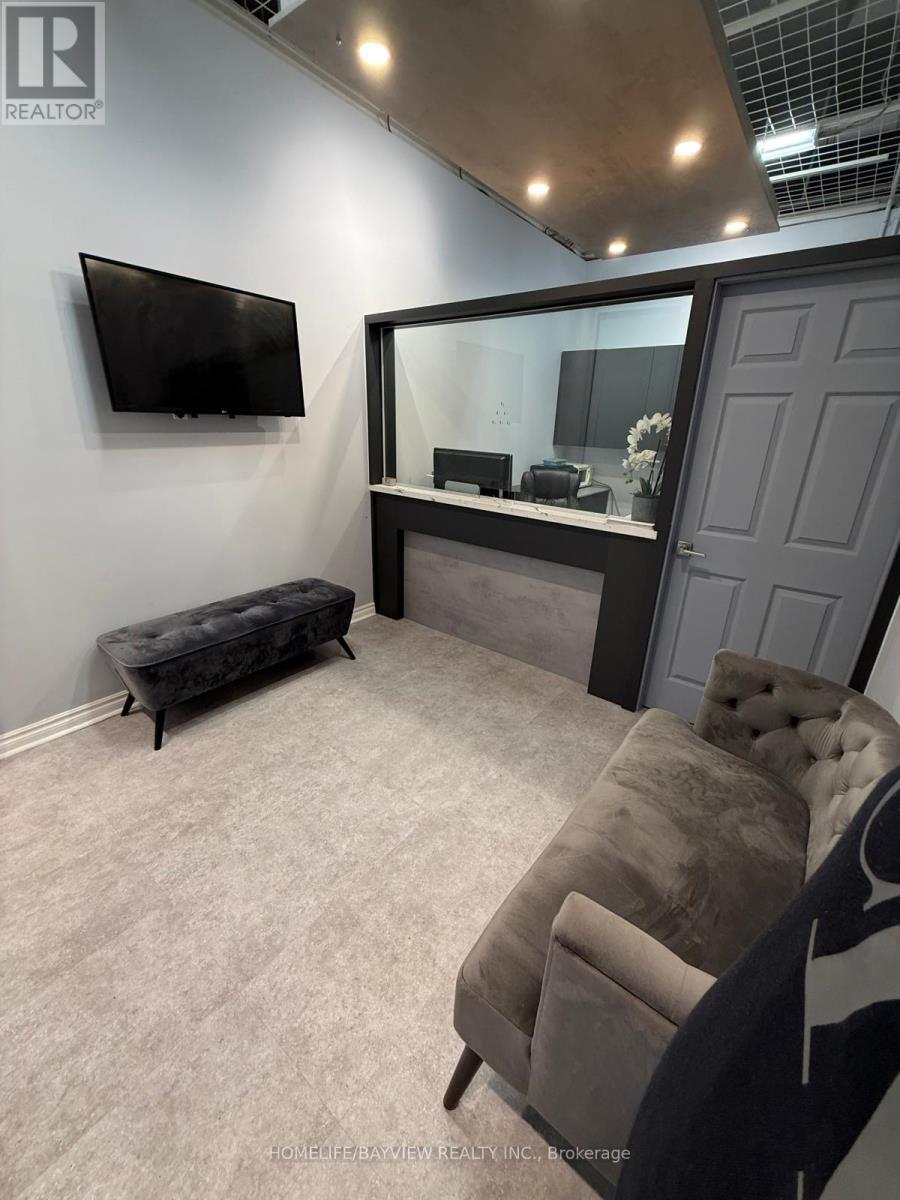 46 - 7181 Yonge, Markham, Ontario  L3T 0C7 - Photo 2 - N13016652