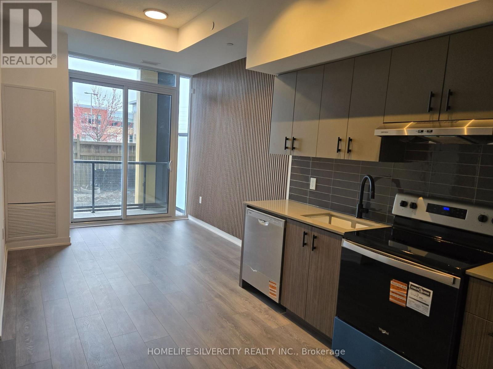 117 - 4878 Powers Common, Burlington, Ontario  L7M 0W7 - Photo 2 - W13015922