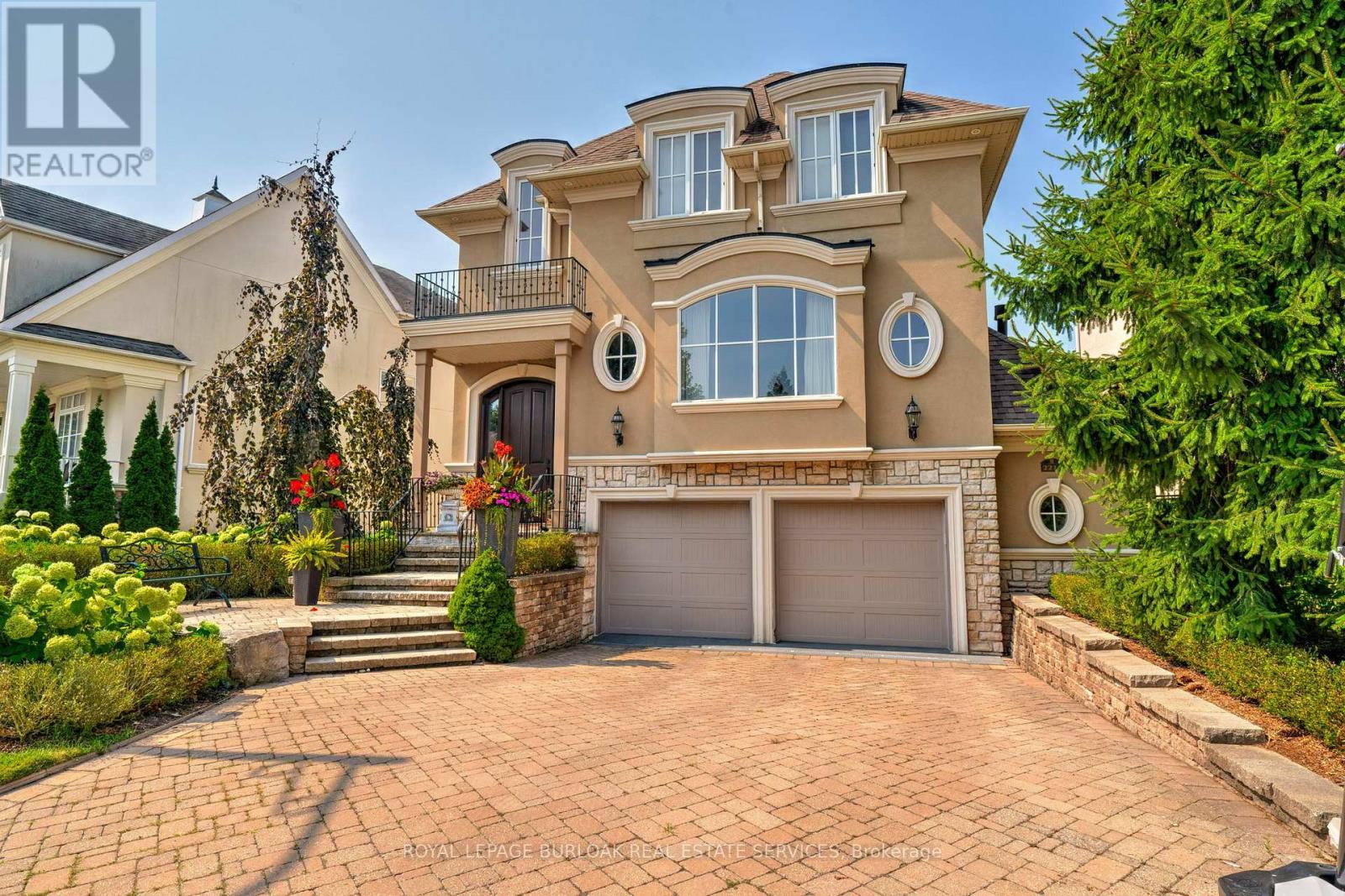 2214 Hampstead Road, Oakville (Ro River Oaks), Ontario  L6H 6Y9 - Photo 2 - W13016566