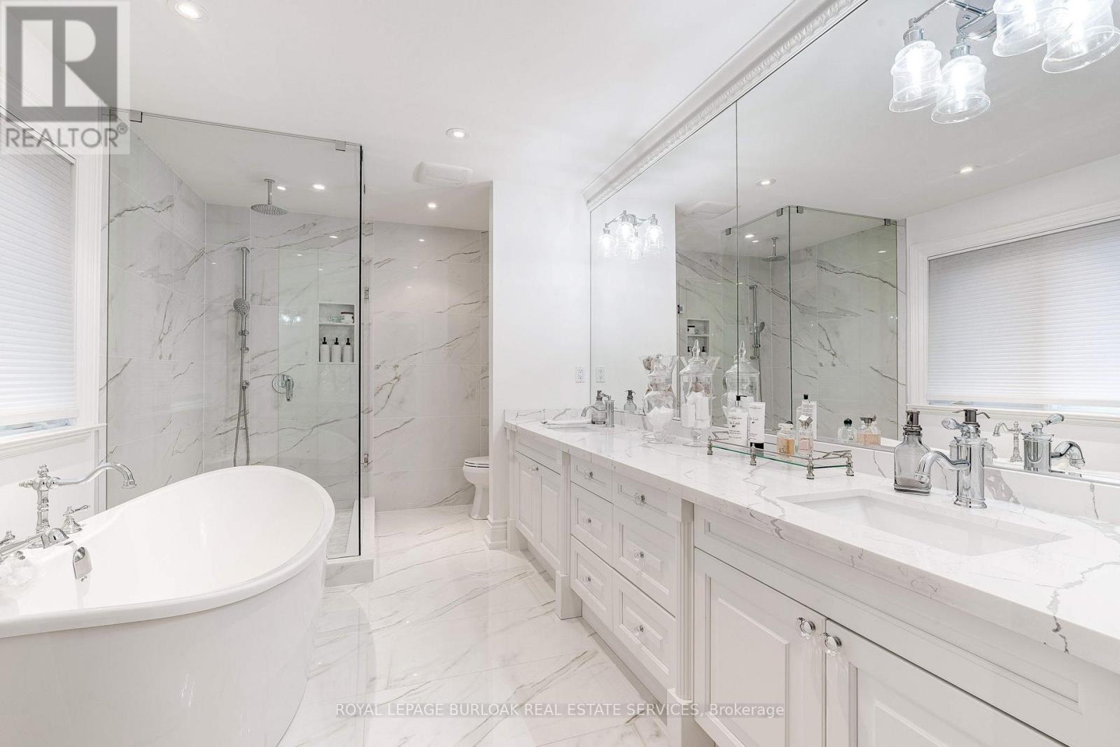 2214 Hampstead Road, Oakville (Ro River Oaks), Ontario  L6H 6Y9 - Photo 33 - W13016566