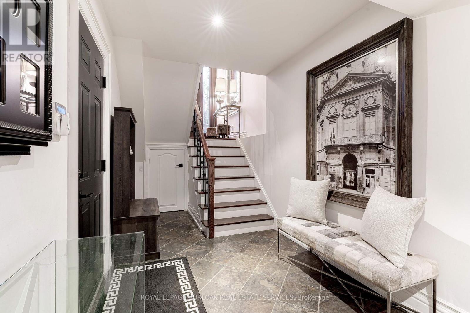 2214 Hampstead Road, Oakville (Ro River Oaks), Ontario  L6H 6Y9 - Photo 39 - W13016566