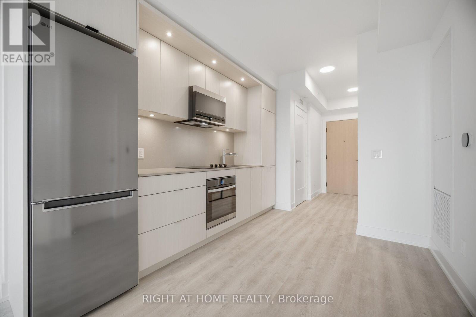 2101 - 60 Central Park Roadway, Toronto, Ontario  M9A 0E6 - Photo 14 - W13016592