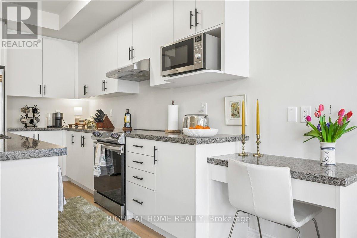 2092 Ellerston Common, Burlington, Ontario  L7P 0V6 - Photo 14 - W13016618