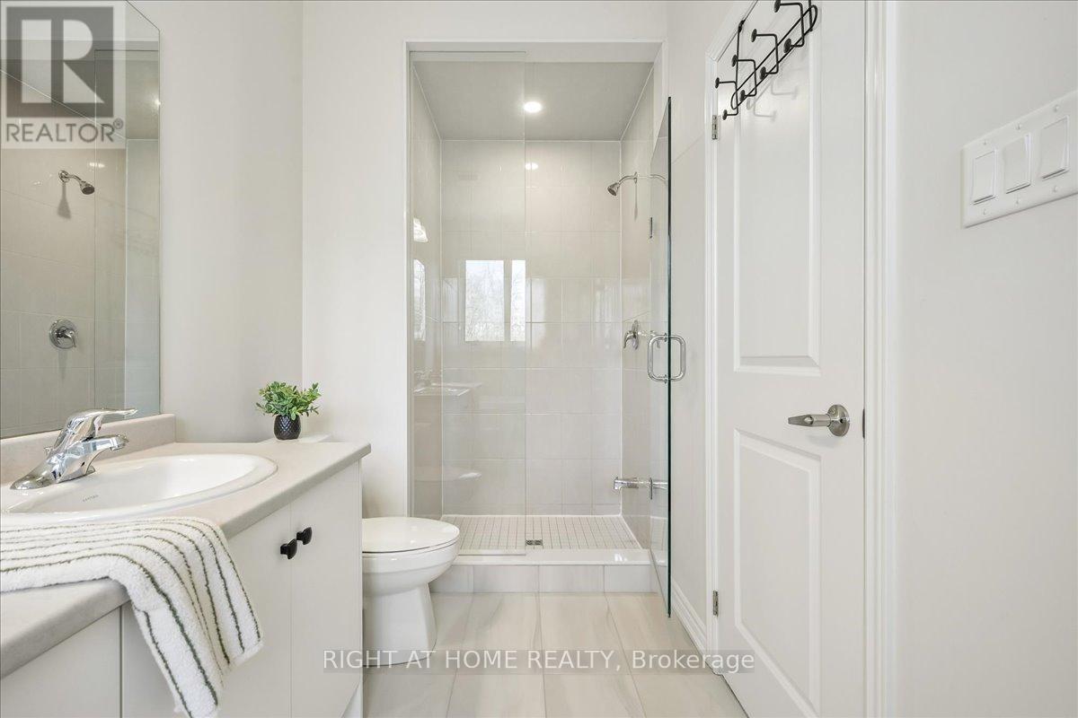 2092 Ellerston Common, Burlington, Ontario  L7P 0V6 - Photo 32 - W13016618