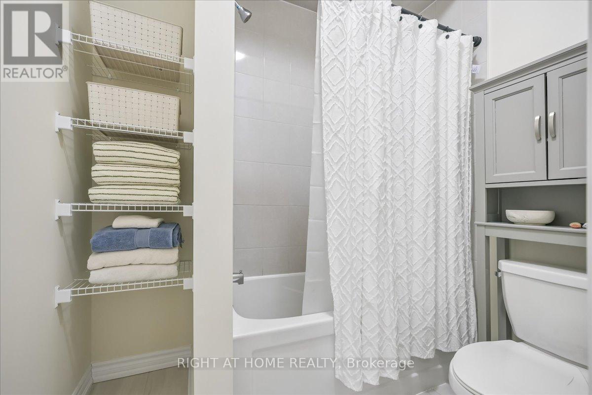 2092 Ellerston Common, Burlington, Ontario  L7P 0V6 - Photo 35 - W13016618