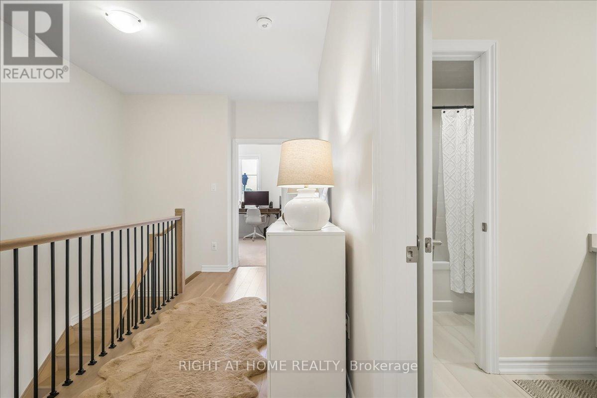 2092 Ellerston Common, Burlington, Ontario  L7P 0V6 - Photo 36 - W13016618