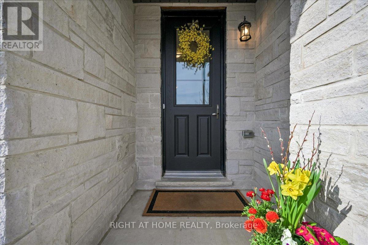 2092 Ellerston Common, Burlington, Ontario  L7P 0V6 - Photo 4 - W13016618