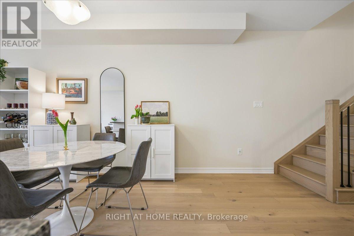 2092 Ellerston Common, Burlington, Ontario  L7P 0V6 - Photo 9 - W13016618