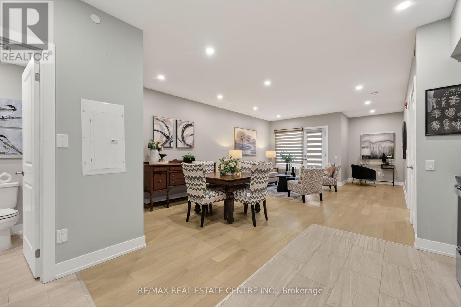 211 - 310 BROADWAY AVENUE, Orangeville, Ontario