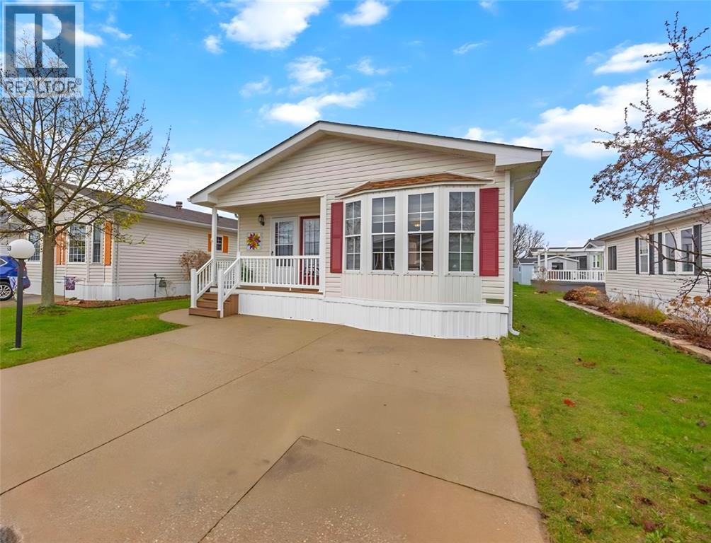 5700 Blackwell Sideroad Unit# 259, Sarnia, Ontario  N7W 1B7 - Photo 2 - 26008448