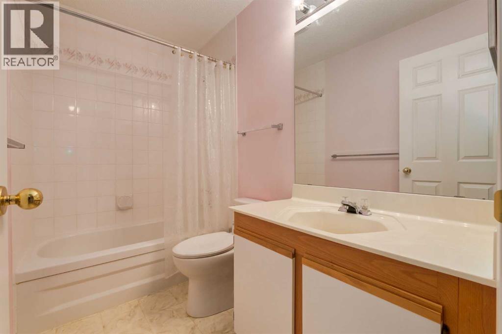 318 Hawkstone Manor Nw, Calgary, Alberta  T3G 3X2 - Photo 26 - A2294725