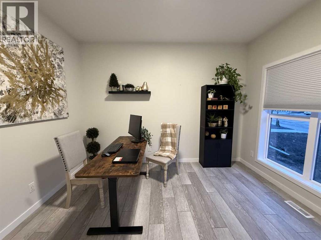 321 Magnolia Way Se, Calgary, Alberta  T3M 3S6 - Photo 5 - A2296216