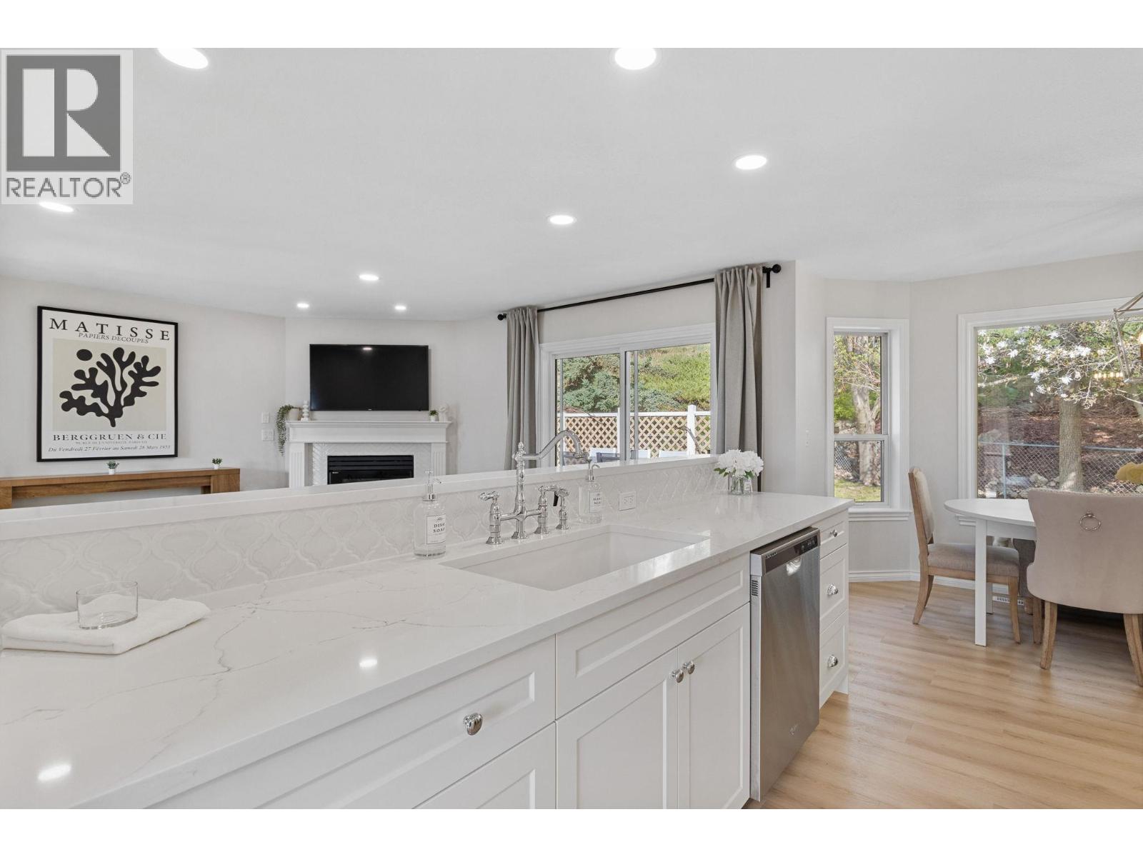 2321 Lillooet Crescent, Kelowna, British Columbia  V1V 1T1 - Photo 13 - 10383726