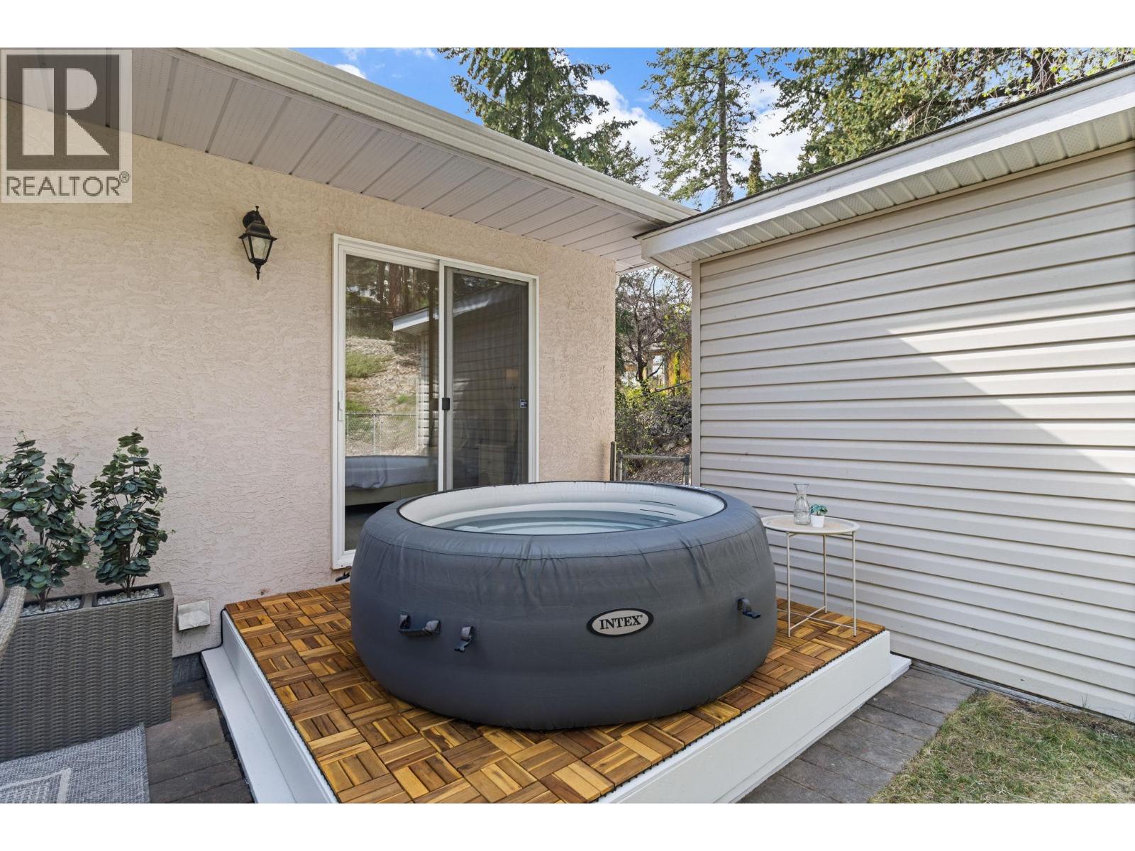 2321 Lillooet Crescent, Kelowna, British Columbia  V1V 1T1 - Photo 37 - 10383726