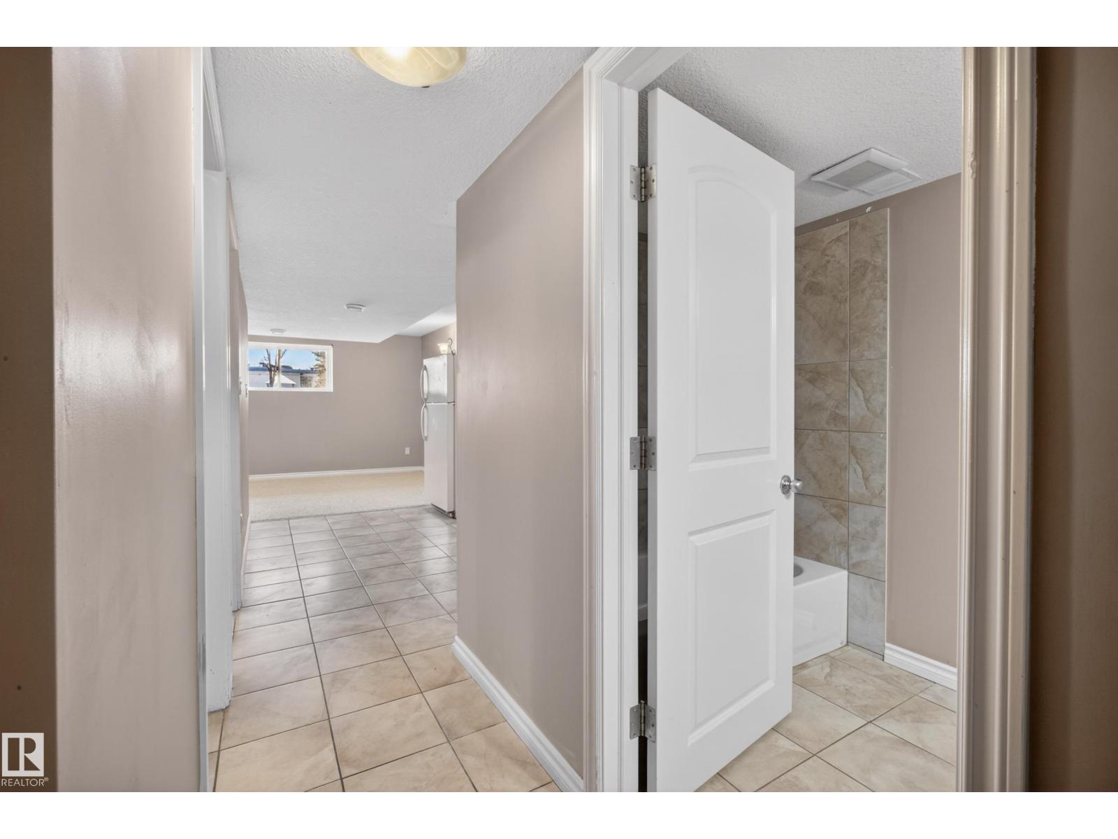 9808 162 St Nw, Edmonton, Alberta  T5P 3L2 - Photo 27 - E4483076