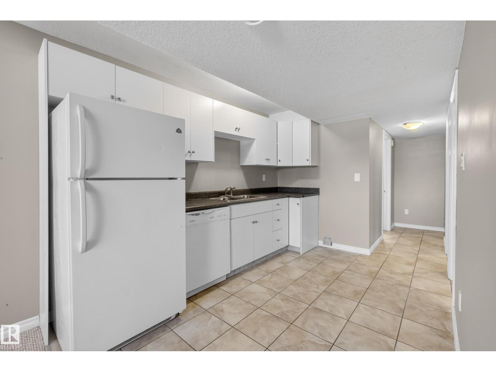 9808 162 St Nw, Edmonton, Alberta  T5P 3L2 - Photo 29 - E4483076