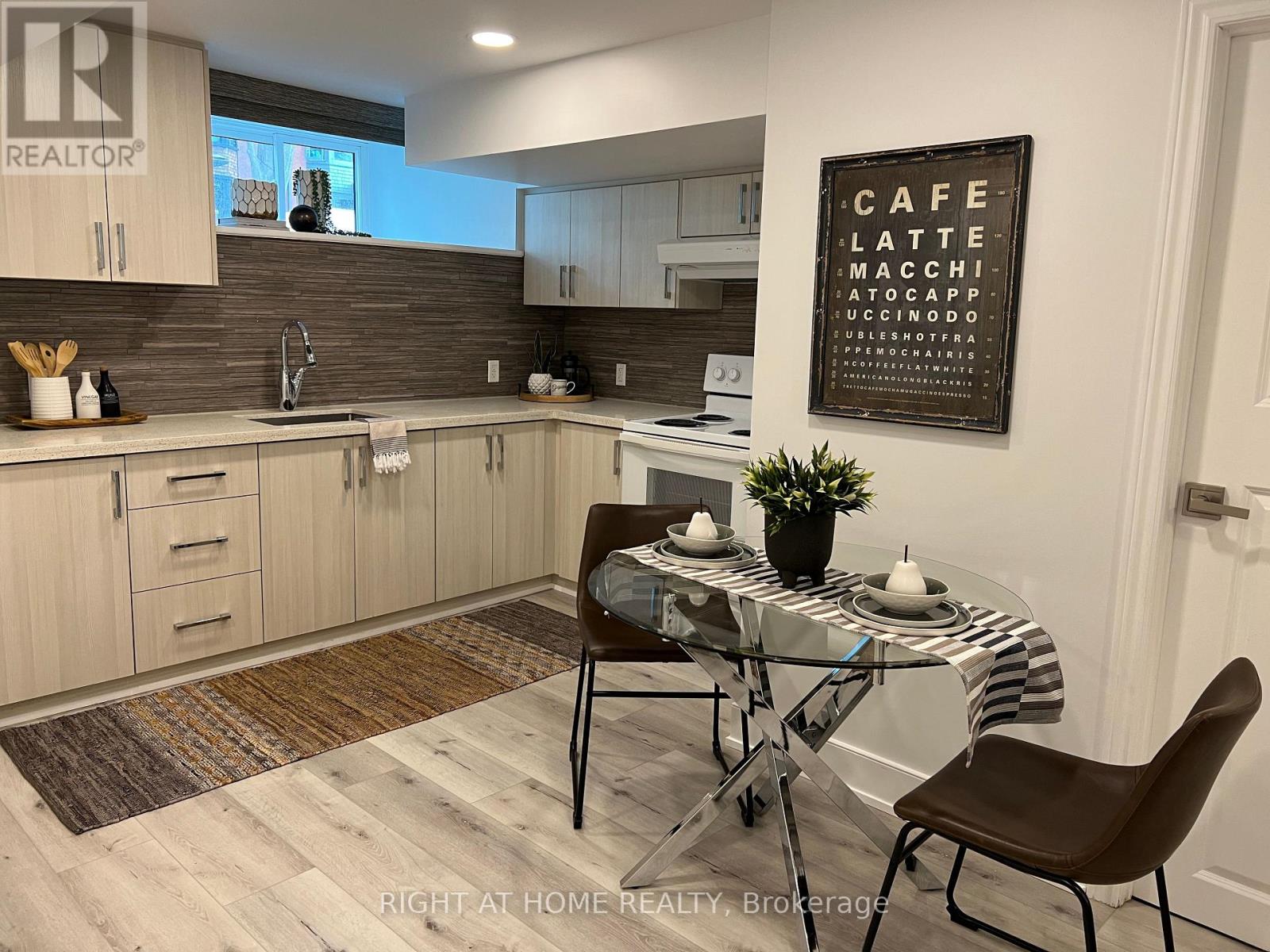 Bsmt - 76 Glendale Avenue, Toronto, Ontario  M6R 2T1 - Photo 26 - W13002340