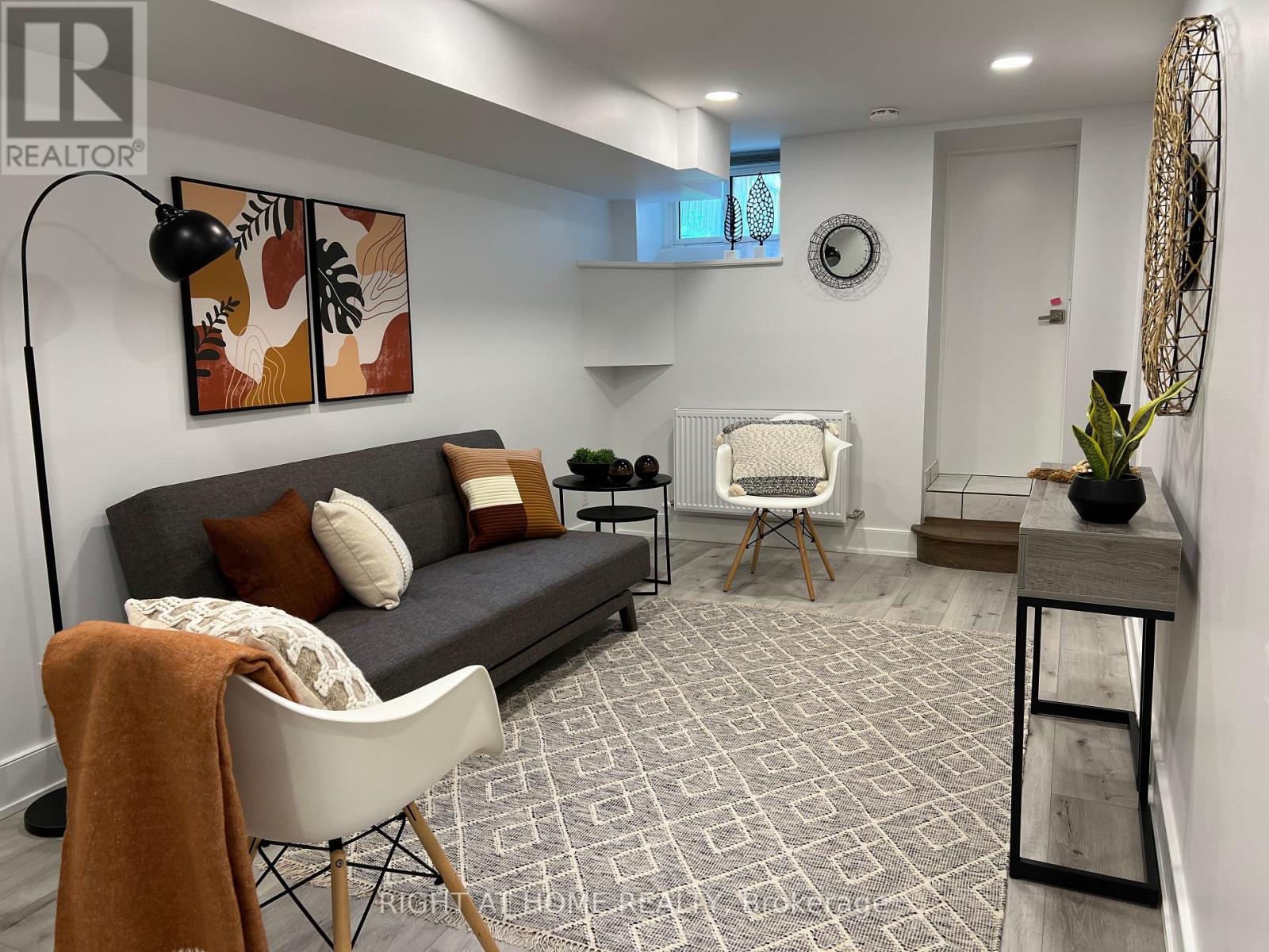 Bsmt - 76 Glendale Avenue, Toronto, Ontario  M6R 2T1 - Photo 5 - W13002340