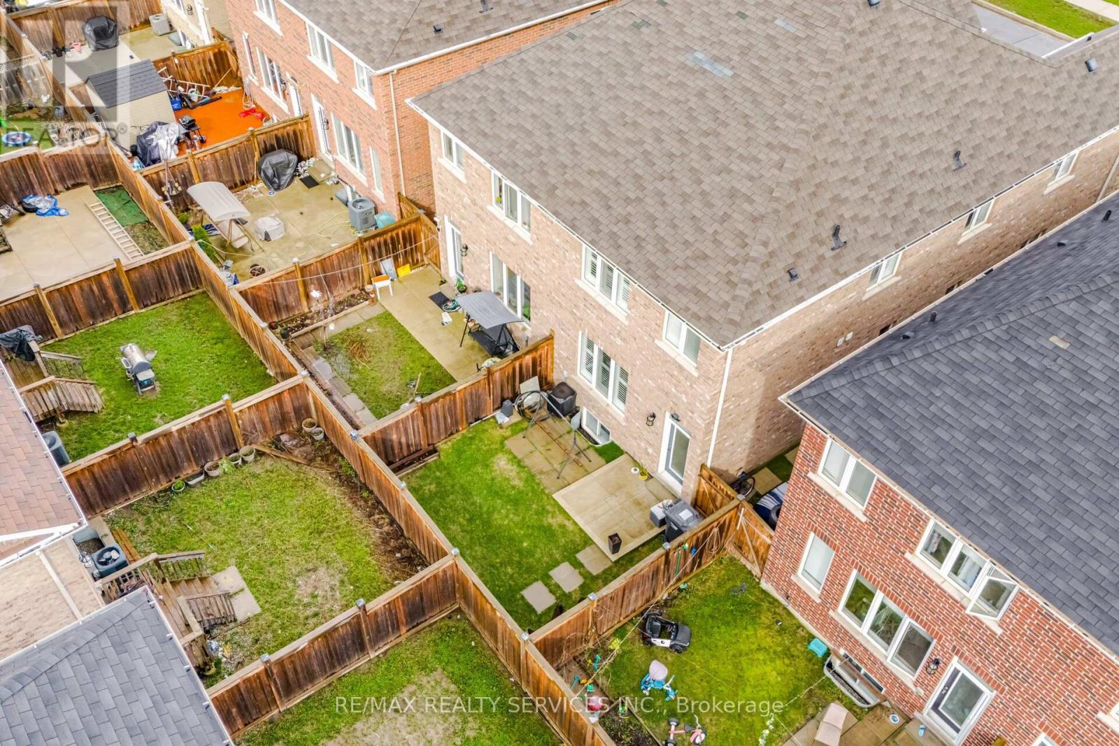 25 Baffin Crescent, Brampton, Ontario  L7A 4K7 - Photo 44 - W13015616