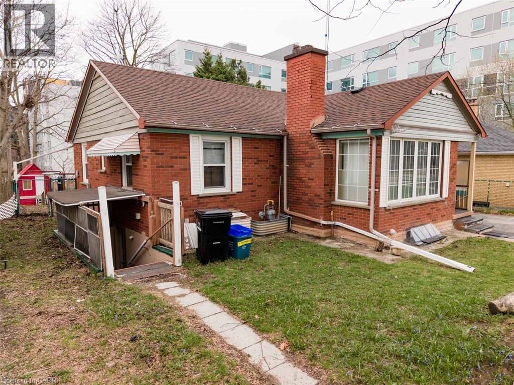 291 Albert Street, Waterloo, Ontario  N2L 3T9 - Photo 3 - 40814061