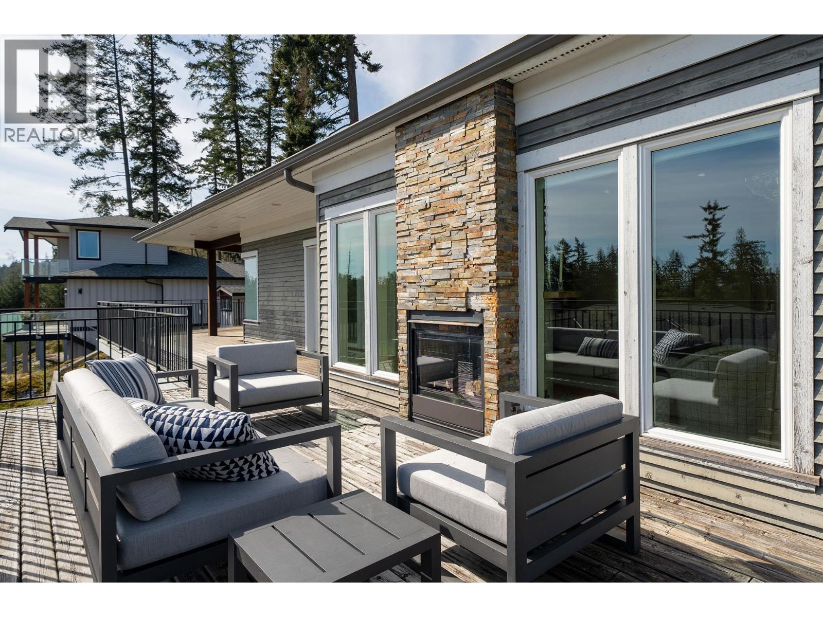 889 Cowan Point Drive, Bowen Island, British Columbia  V0N 1G2 - Photo 7 - R3111070