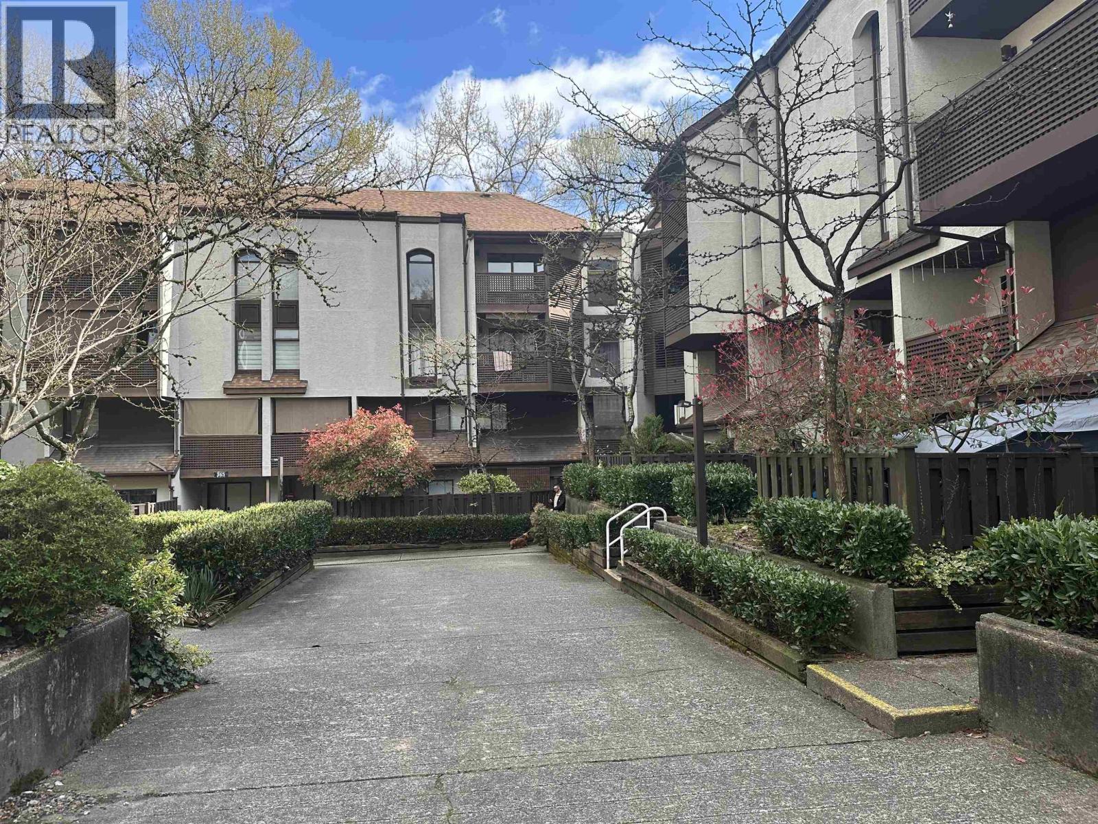 304 365 Ginger Drive, New Westminster, British Columbia  V3L 5L5 - Photo 16 - R3111705