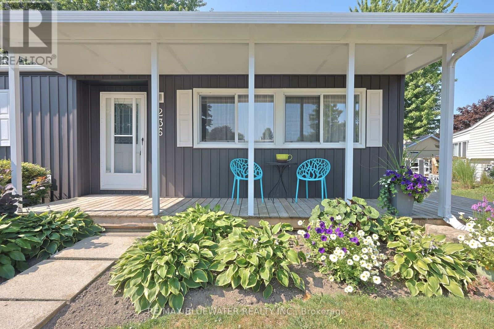 236 Pebble Beach Parkway, South Huron, Ontario  N0M 1T0 - Photo 8 - X12780000