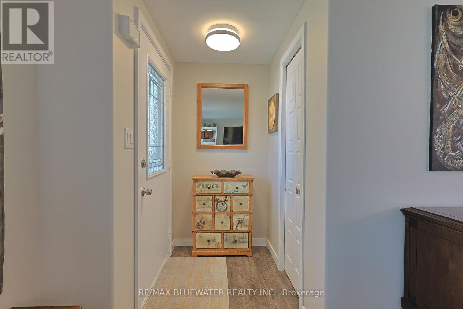 236 Pebble Beach Parkway, South Huron, Ontario  N0M 1T0 - Photo 9 - X12780000