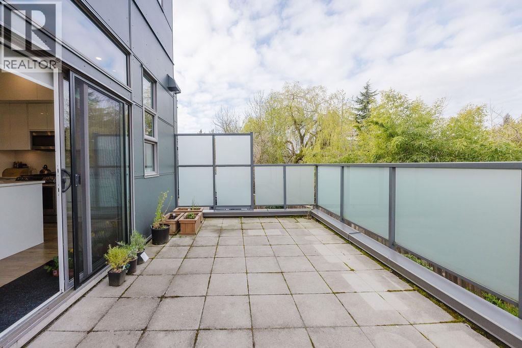 109 736 Gibsons Way, Gibsons, British Columbia  V0N 1V9 - Photo 13 - R3113082