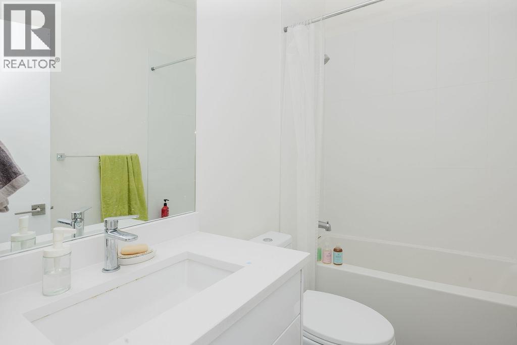 109 736 Gibsons Way, Gibsons, British Columbia  V0N 1V9 - Photo 34 - R3113082