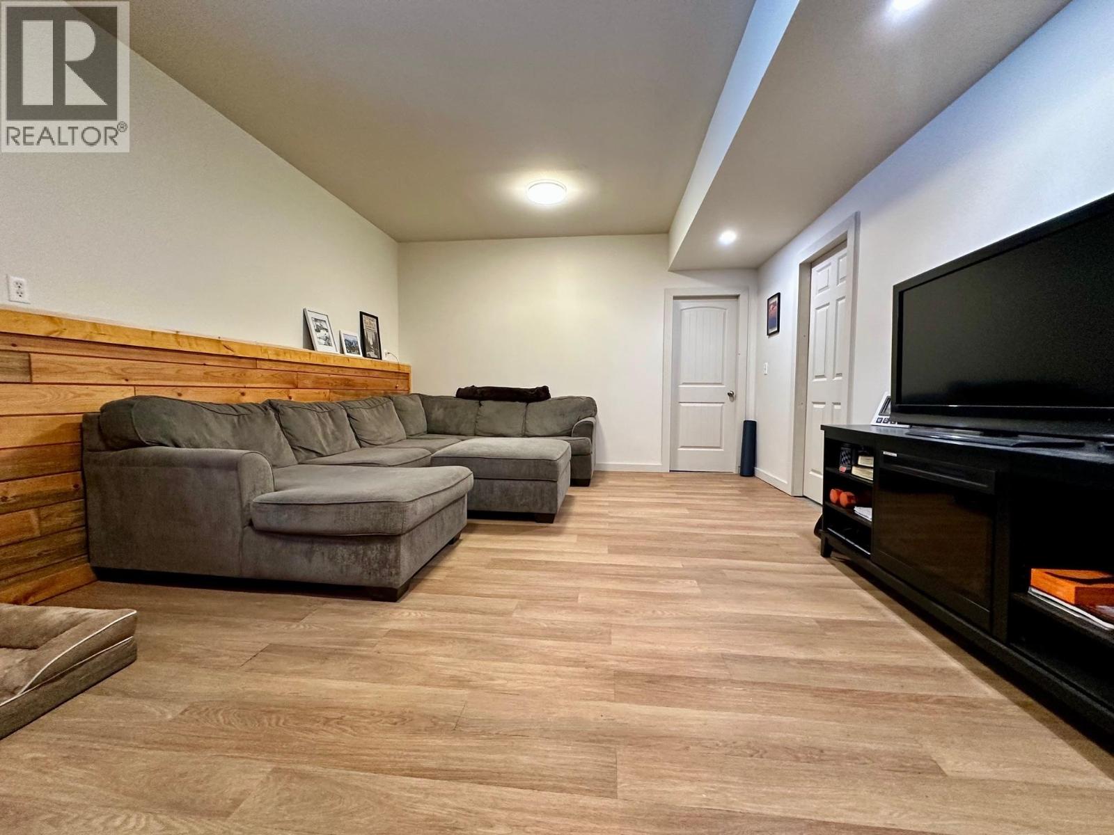 23998 River Road, Smithers, British Columbia  V0J 2N1 - Photo 29 - R3086516