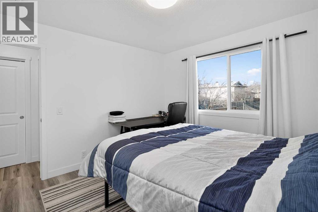 128 Bernard Close Nw, Calgary, Alberta  T3K 2H3 - Photo 10 - A2290594