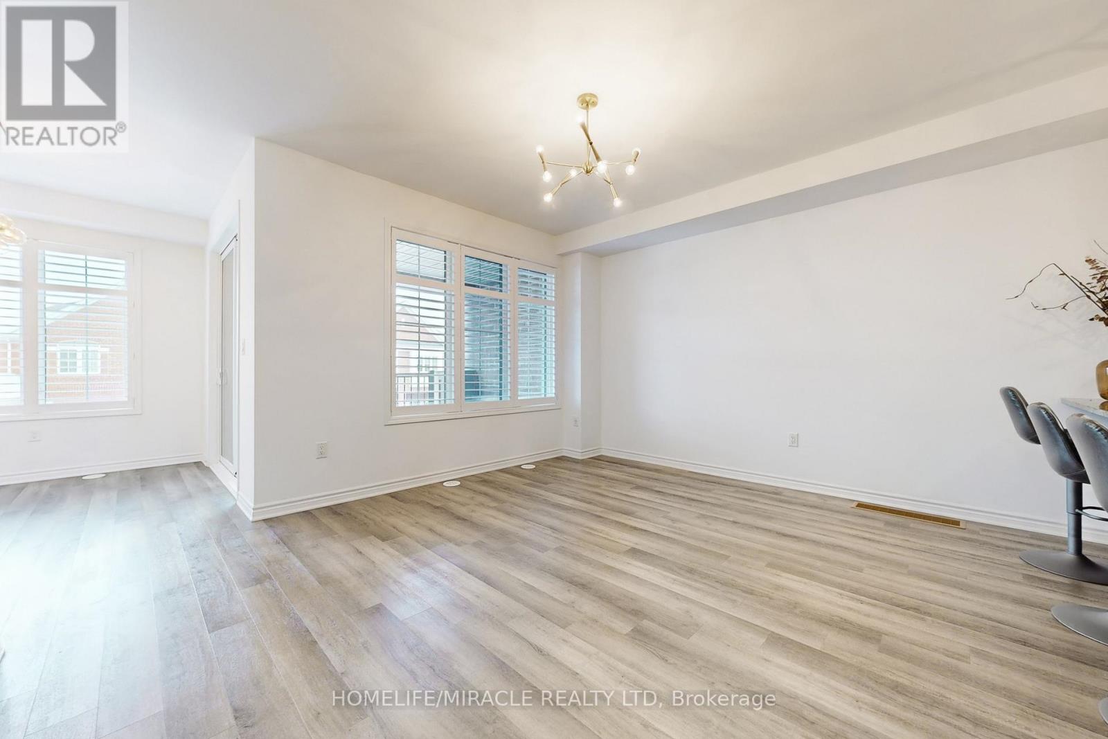 1587 Moira Crescent, Milton, Ontario  L9E 1X8 - Photo 15 - W12795930