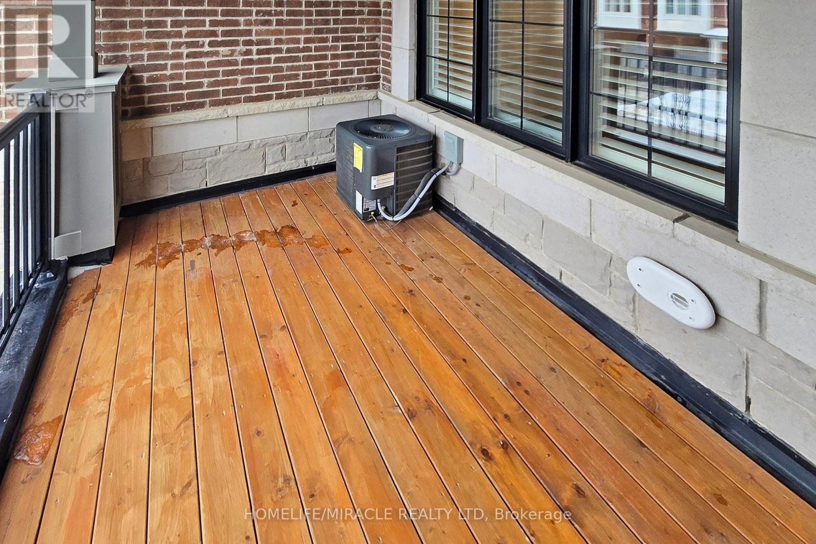 1587 Moira Crescent, Milton, Ontario  L9E 1X8 - Photo 27 - W12795930