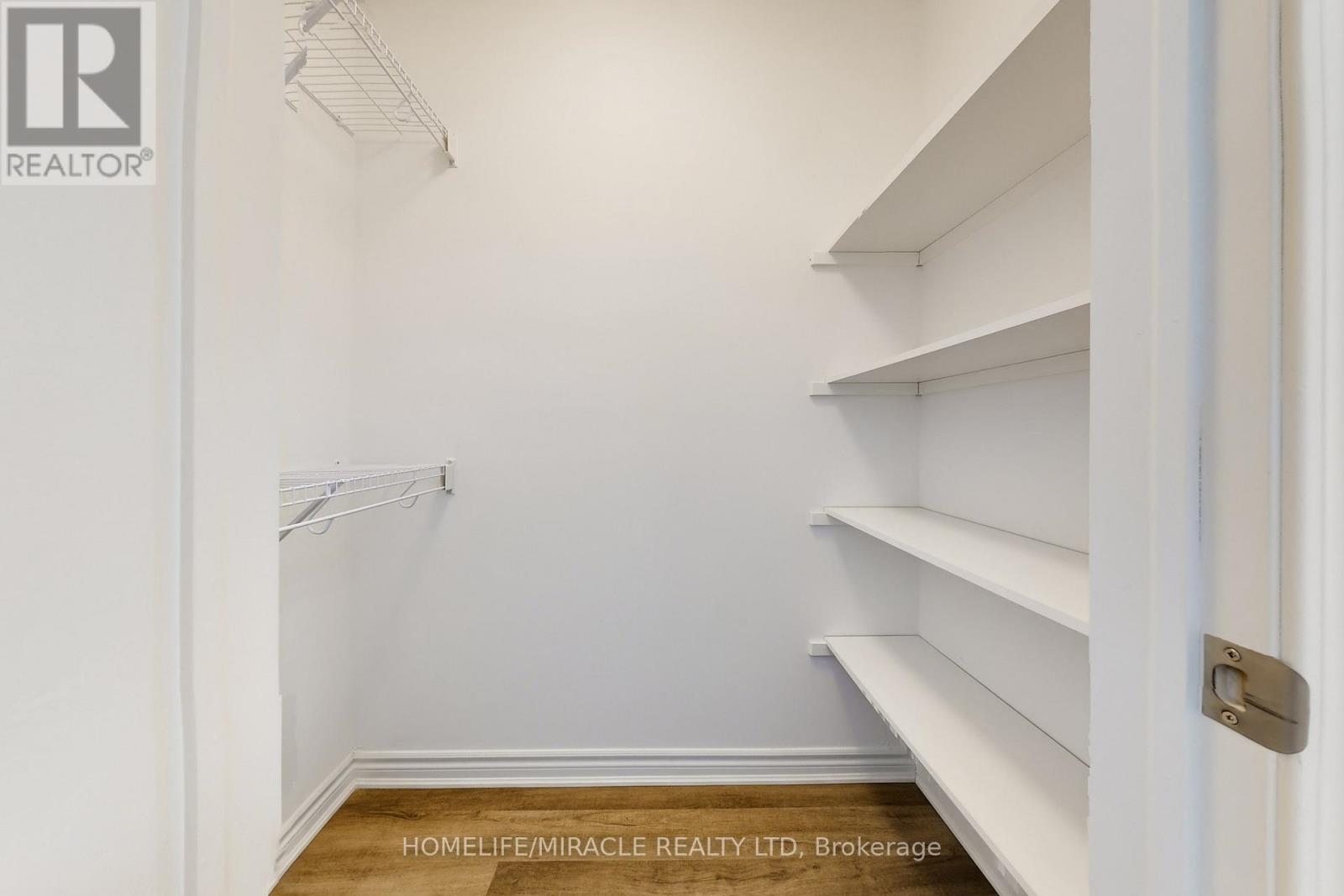 1587 Moira Crescent, Milton, Ontario  L9E 1X8 - Photo 36 - W12795930