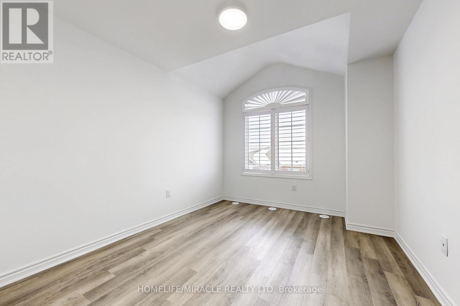 1587 Moira Crescent, Milton, Ontario  L9E 1X8 - Photo 34 - W12795930