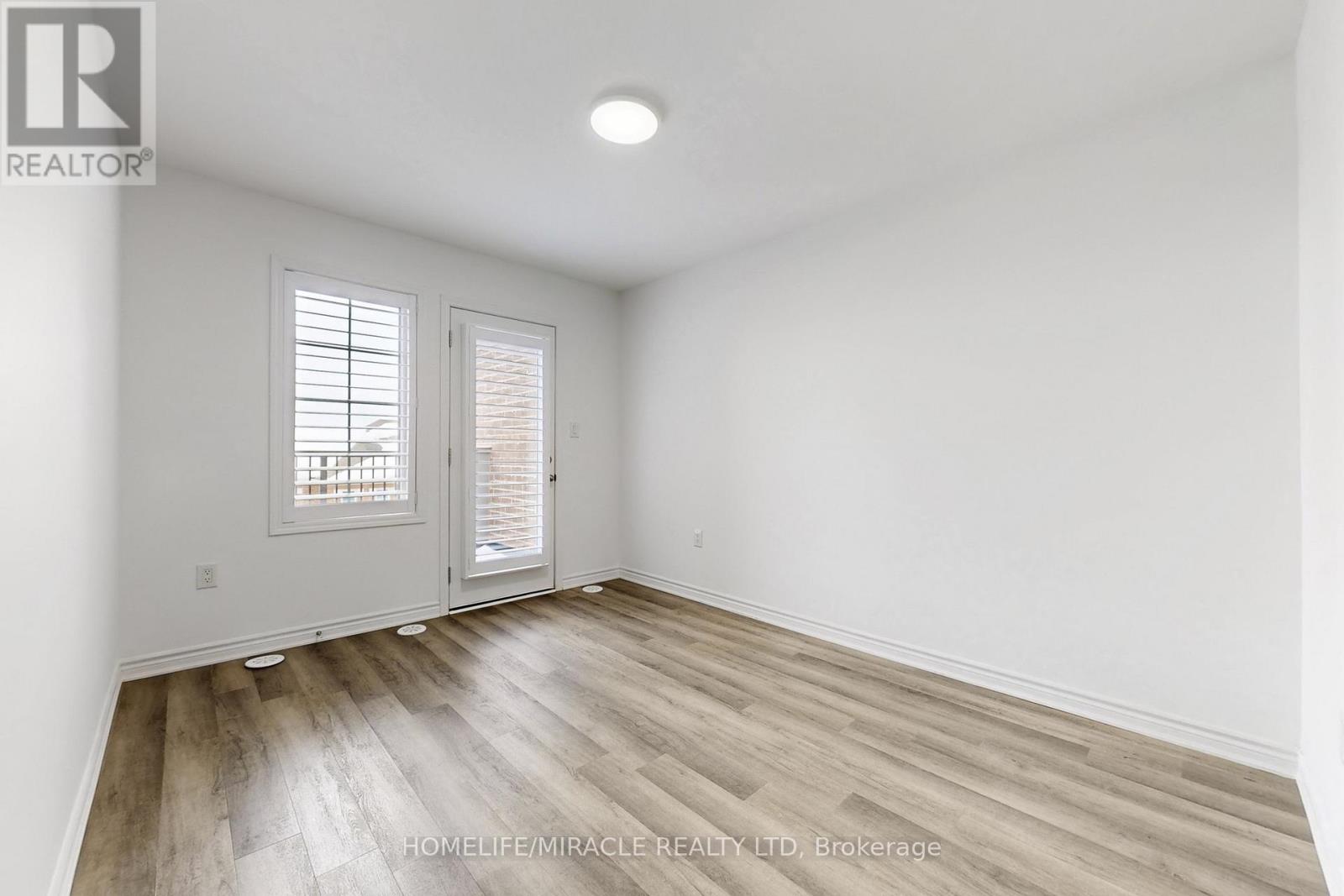 1587 Moira Crescent, Milton, Ontario  L9E 1X8 - Photo 40 - W12795930