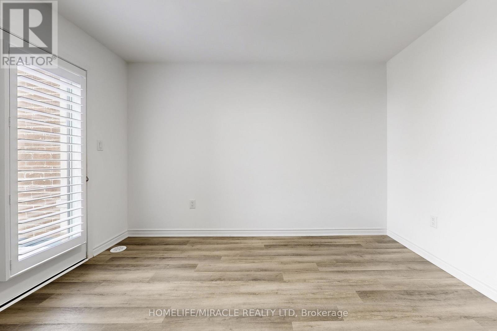 1587 Moira Crescent, Milton, Ontario  L9E 1X8 - Photo 43 - W12795930