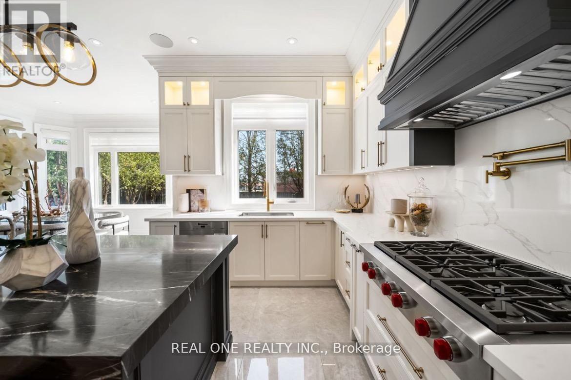 46 Hughson Drive, Markham, Ontario  L3R 2T8 - Photo 18 - N13016692