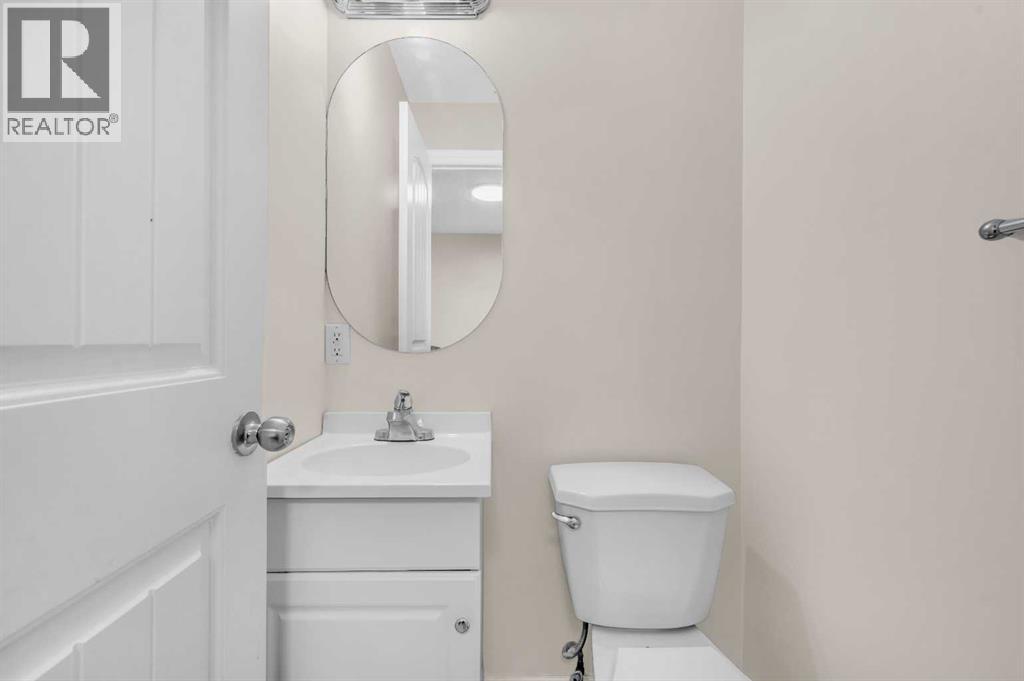 48 Faldale Close Ne, Calgary, Alberta  T3J 1V9 - Photo 11 - A2292584