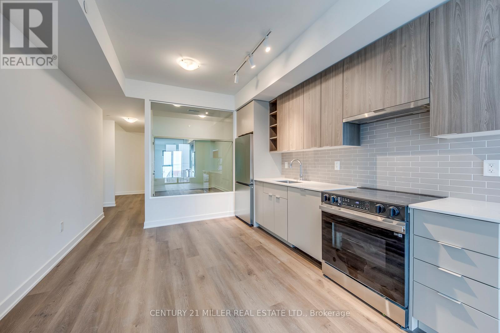 313 - 2075 Lakeshore Road, Burlington, Ontario  L7R 1E2 - Photo 10 - W13016670